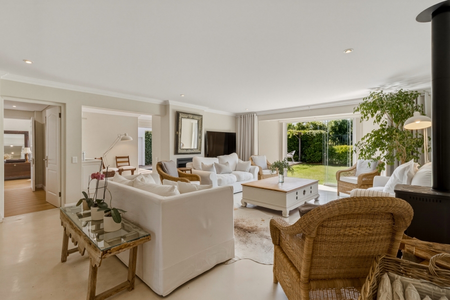 4 Bedroom Property for Sale in Erinvale Golf Estate Western Cape